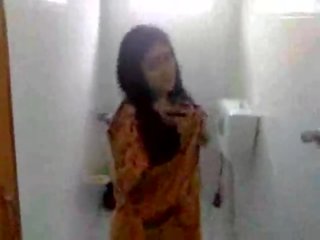 Indian bhabhi bath and shortly just after X rated movie with bloke - Sex videos - Watch Indian enticing porn vids - Download Se