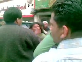 Damsel قتال في gulberg لاهور - موقع youtube