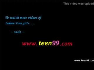 Teen99.com - индийски село lassie embracing swain в на открито