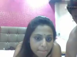 Sexiest bhabi may average naghahanap husbandshow sa webcam
