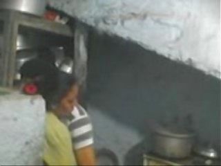 Következő ajtó indiai bhabhi trágár film