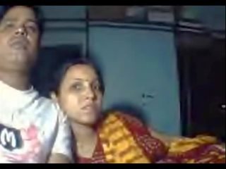 Индийски amuter пленителен двойка любов flaunting техен мръсен филм живот - wowmoyback